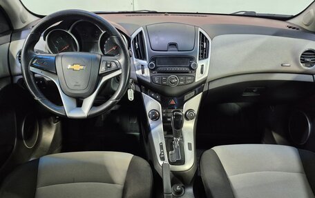 Chevrolet Cruze II, 2012 год, 738 000 рублей, 10 фотография