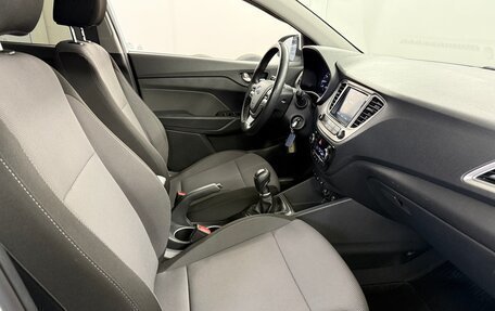 Hyundai Solaris II рестайлинг, 2019 год, 1 290 000 рублей, 12 фотография