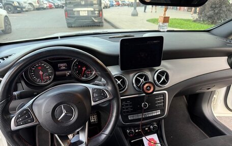 Mercedes-Benz CLA, 2019 год, 2 450 000 рублей, 17 фотография