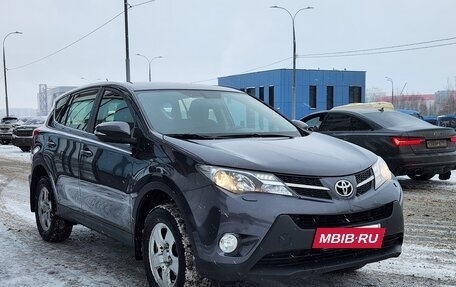 Toyota RAV4, 2014 год, 1 648 000 рублей, 3 фотография