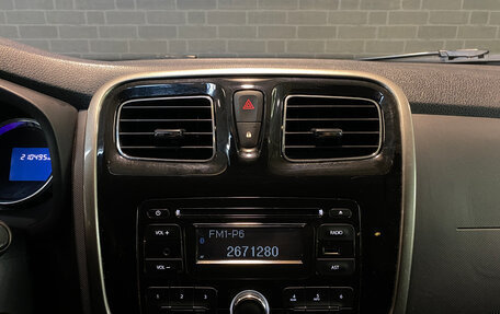 Renault Sandero II рестайлинг, 2015 год, 800 000 рублей, 13 фотография