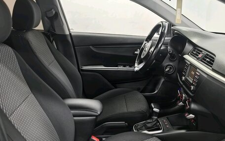 KIA Rio IV, 2018 год, 1 380 000 рублей, 7 фотография