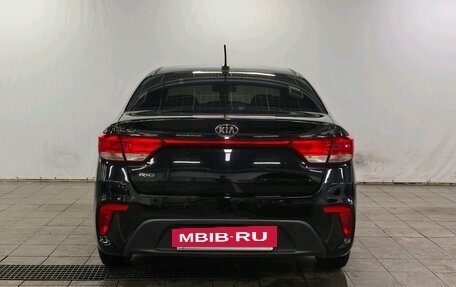 KIA Rio IV, 2018 год, 1 380 000 рублей, 4 фотография