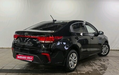 KIA Rio IV, 2018 год, 1 380 000 рублей, 5 фотография