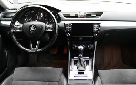 Skoda Superb III рестайлинг, 2016 год, 1 719 000 рублей, 11 фотография