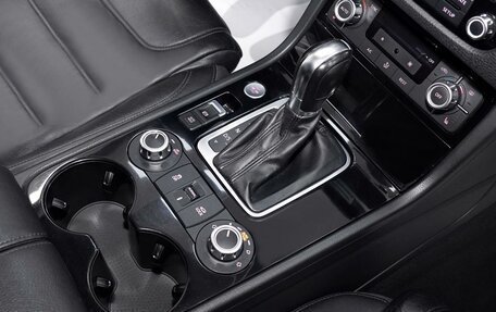 Volkswagen Touareg III, 2013 год, 2 049 000 рублей, 10 фотография