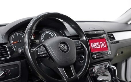 Volkswagen Touareg III, 2013 год, 2 049 000 рублей, 7 фотография
