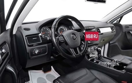 Volkswagen Touareg III, 2013 год, 2 049 000 рублей, 6 фотография