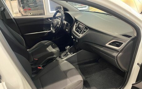 Hyundai Solaris II рестайлинг, 2019 год, 1 099 000 рублей, 12 фотография