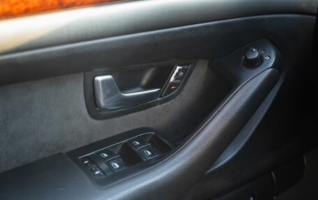 Audi A8, 2006 год, 750 000 рублей, 23 фотография