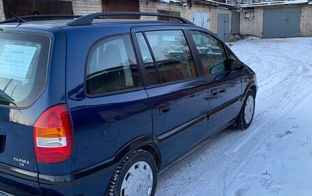 Opel Zafira A рестайлинг, 2002 год, 380 000 рублей, 4 фотография