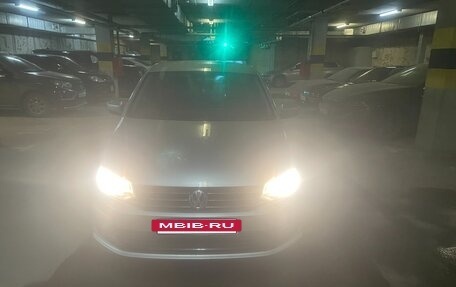 Volkswagen Polo VI (EU Market), 2015 год, 900 000 рублей, 2 фотография