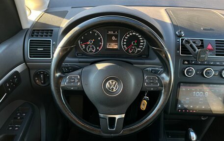 Volkswagen Touran III, 2012 год, 890 000 рублей, 10 фотография