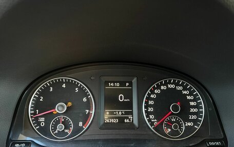 Volkswagen Touran III, 2012 год, 890 000 рублей, 9 фотография