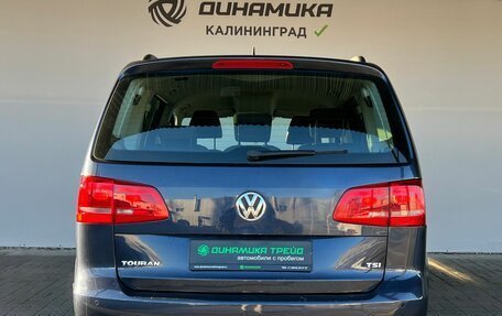 Volkswagen Touran III, 2012 год, 890 000 рублей, 4 фотография