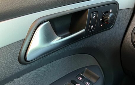 Volkswagen Touran III, 2012 год, 890 000 рублей, 12 фотография