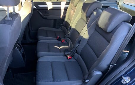 Volkswagen Touran III, 2012 год, 890 000 рублей, 17 фотография