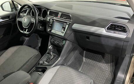 Volkswagen Tiguan II, 2017 год, 2 269 000 рублей, 11 фотография
