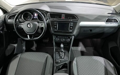 Volkswagen Tiguan II, 2017 год, 2 269 000 рублей, 9 фотография