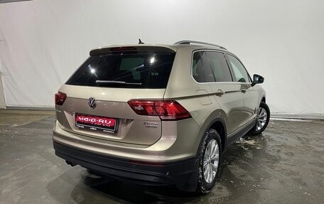 Volkswagen Tiguan II, 2017 год, 2 269 000 рублей, 6 фотография