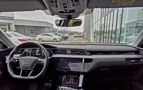 Audi e-tron I, 2023 год, 5 470 000 рублей, 30 фотография