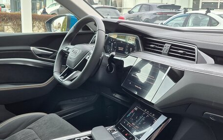 Audi e-tron I, 2023 год, 5 470 000 рублей, 33 фотография