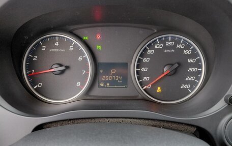 Mitsubishi Outlander III рестайлинг 3, 2013 год, 1 050 000 рублей, 19 фотография