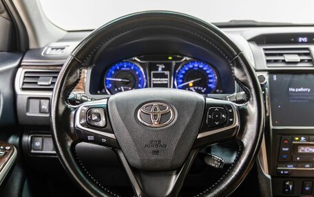 Toyota Camry, 2018 год, 2 498 000 рублей, 17 фотография