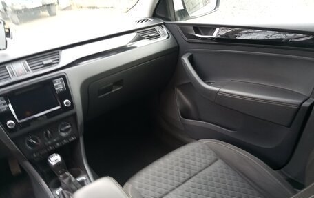 Skoda Rapid I, 2018 год, 1 250 000 рублей, 13 фотография