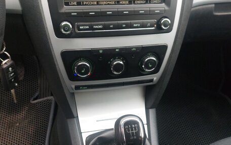 Skoda Octavia, 2011 год, 7 фотография