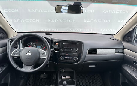 Mitsubishi Outlander III рестайлинг 3, 2013 год, 1 237 000 рублей, 6 фотография