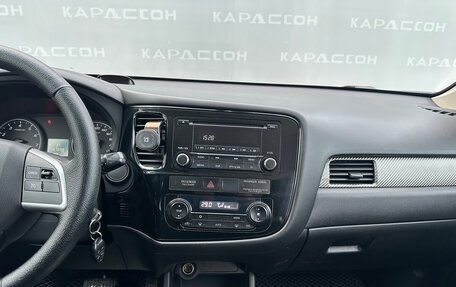 Mitsubishi Outlander III рестайлинг 3, 2013 год, 1 237 000 рублей, 10 фотография