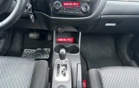 Mitsubishi Outlander III рестайлинг 3, 2013 год, 1 237 000 рублей, 11 фотография