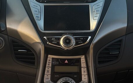 Hyundai Avante, 2010 год, 995 000 рублей, 12 фотография