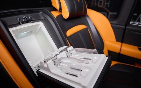 Rolls-Royce Cullinan, 2025 год, 78 900 000 рублей, 32 фотография