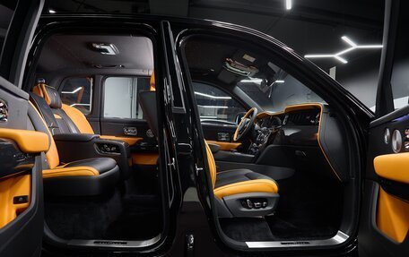 Rolls-Royce Cullinan, 2025 год, 78 900 000 рублей, 40 фотография