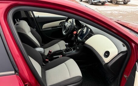 Chevrolet Cruze II, 2011 год, 610 000 рублей, 19 фотография