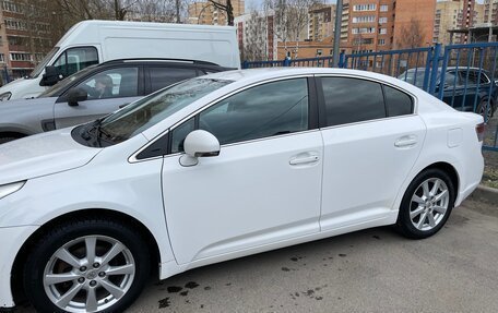 Toyota Avensis III рестайлинг, 2011 год, 990 000 рублей, 6 фотография