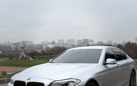 BMW 5 серия, 2012 год, 1 890 000 рублей, 11 фотография