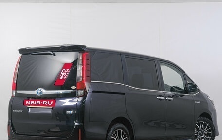 Toyota Esquire I, 2015 год, 1 969 000 рублей, 7 фотография