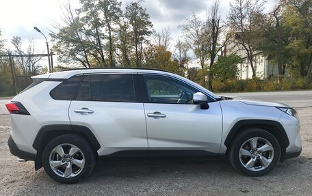 Toyota RAV4, 2020 год, 2 870 000 рублей, 7 фотография