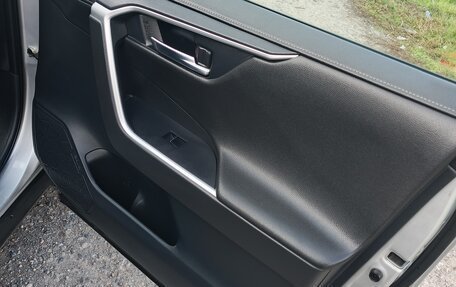 Toyota RAV4, 2020 год, 2 870 000 рублей, 20 фотография