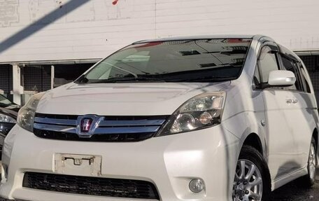 Toyota ISis I, 2011 год, 945 000 рублей, 1 фотография