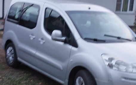 Peugeot Partner II рестайлинг 2, 2012 год, 550 000 рублей, 3 фотография