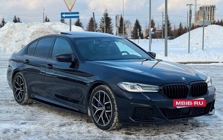 BMW 5 серия, 2020 год, 5 950 000 рублей, 2 фотография