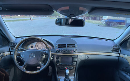 Mercedes-Benz E-Класс, 2005 год, 1 190 000 рублей, 14 фотография