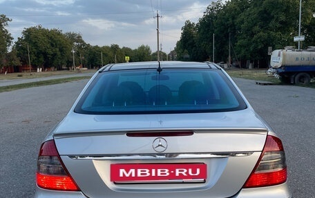 Mercedes-Benz E-Класс, 2005 год, 1 190 000 рублей, 13 фотография