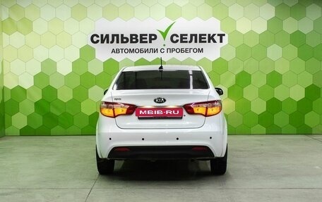 KIA Rio III рестайлинг, 2014 год, 900 000 рублей, 4 фотография