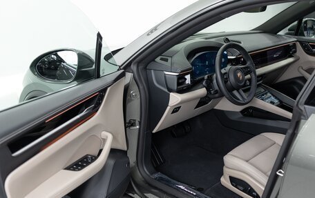 Porsche Macan, 2025 год, 14 490 000 рублей, 7 фотография