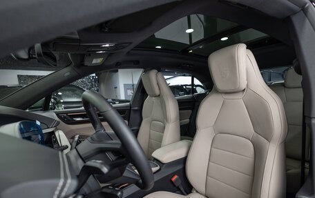 Porsche Macan, 2025 год, 14 490 000 рублей, 11 фотография